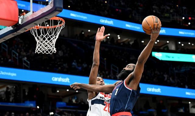 华体会官网-哈登轰43+7梦回火箭时代，快艇勇猛反衬76人尴尬