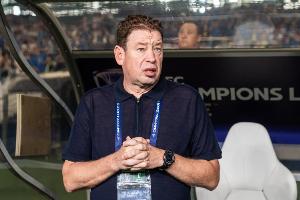 斯卢茨基：三镇有激情和韧劲 申花会派出我认为最好的阵容